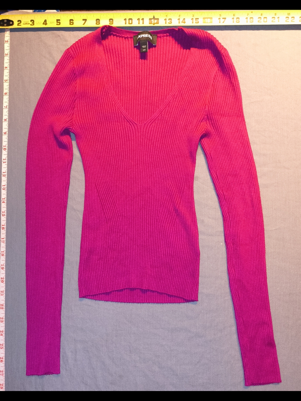Express Slim Ribbed V-Neck Sweater in Magenta-like Color